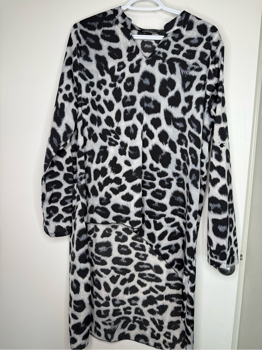 SHEIN Black & White Leopard Print High Low Long Sleeve Top XL
